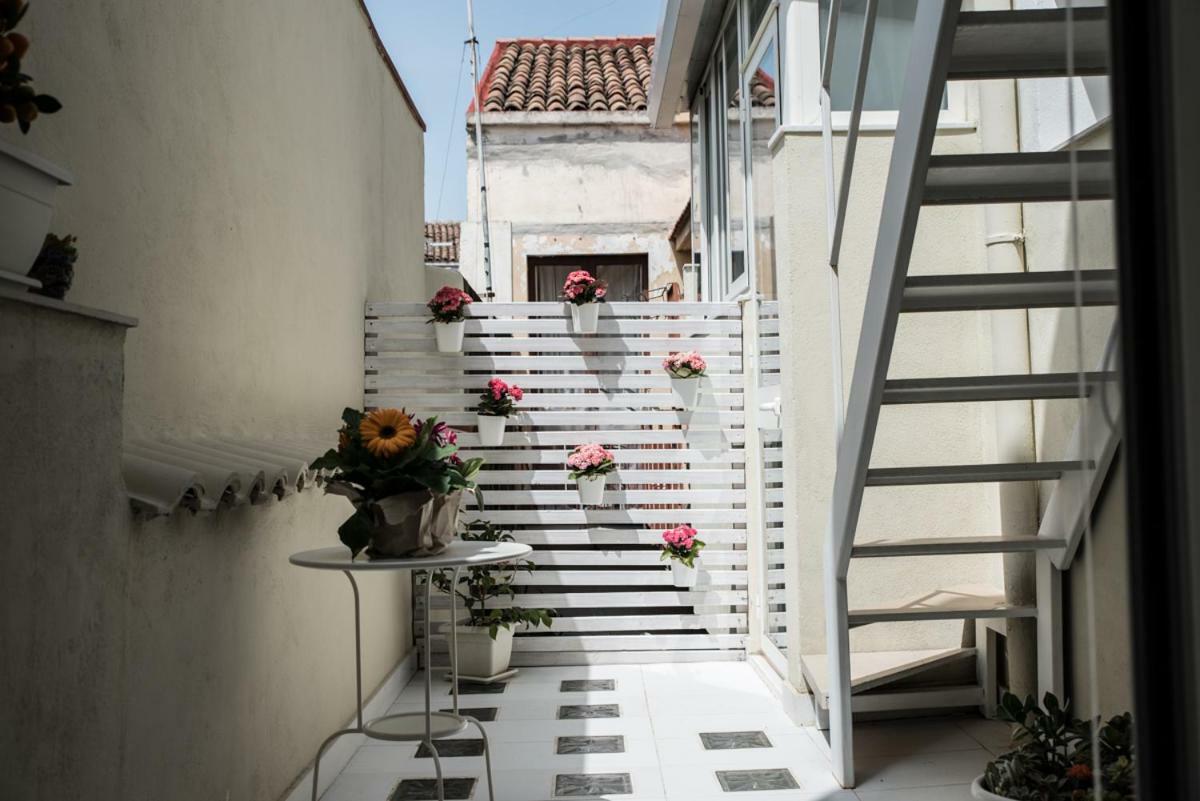 Апартаменти Terrazzo Siciliano Ріпосто Екстер'єр фото