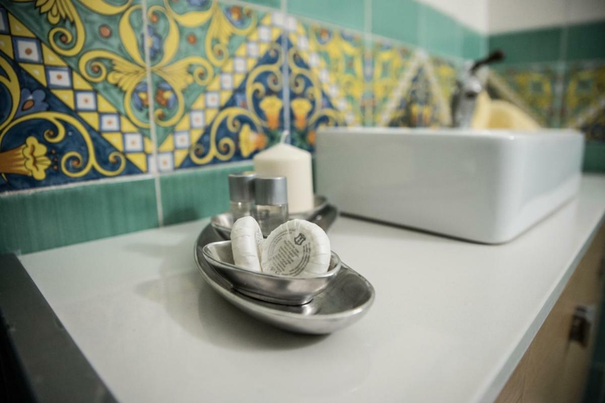 Апартаменти Terrazzo Siciliano Ріпосто Екстер'єр фото